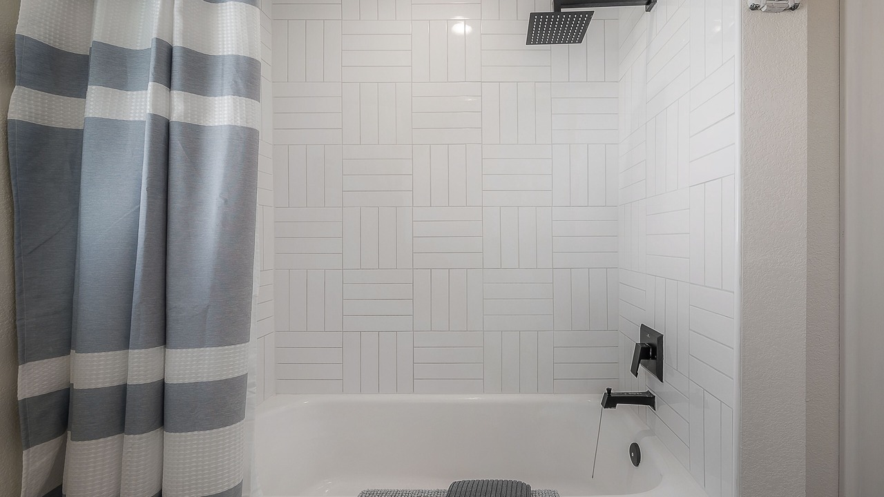 Photo of Bathroom in Temple Crest