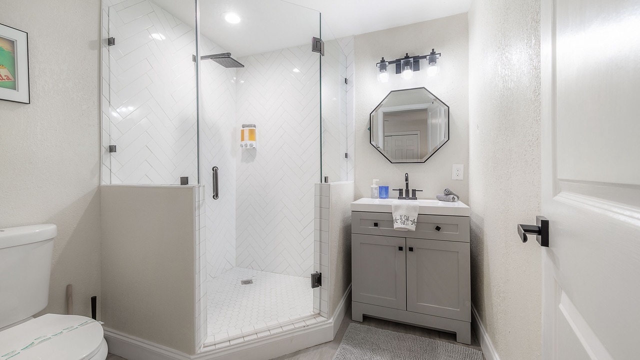 Photo of Bathroom in Temple Crest