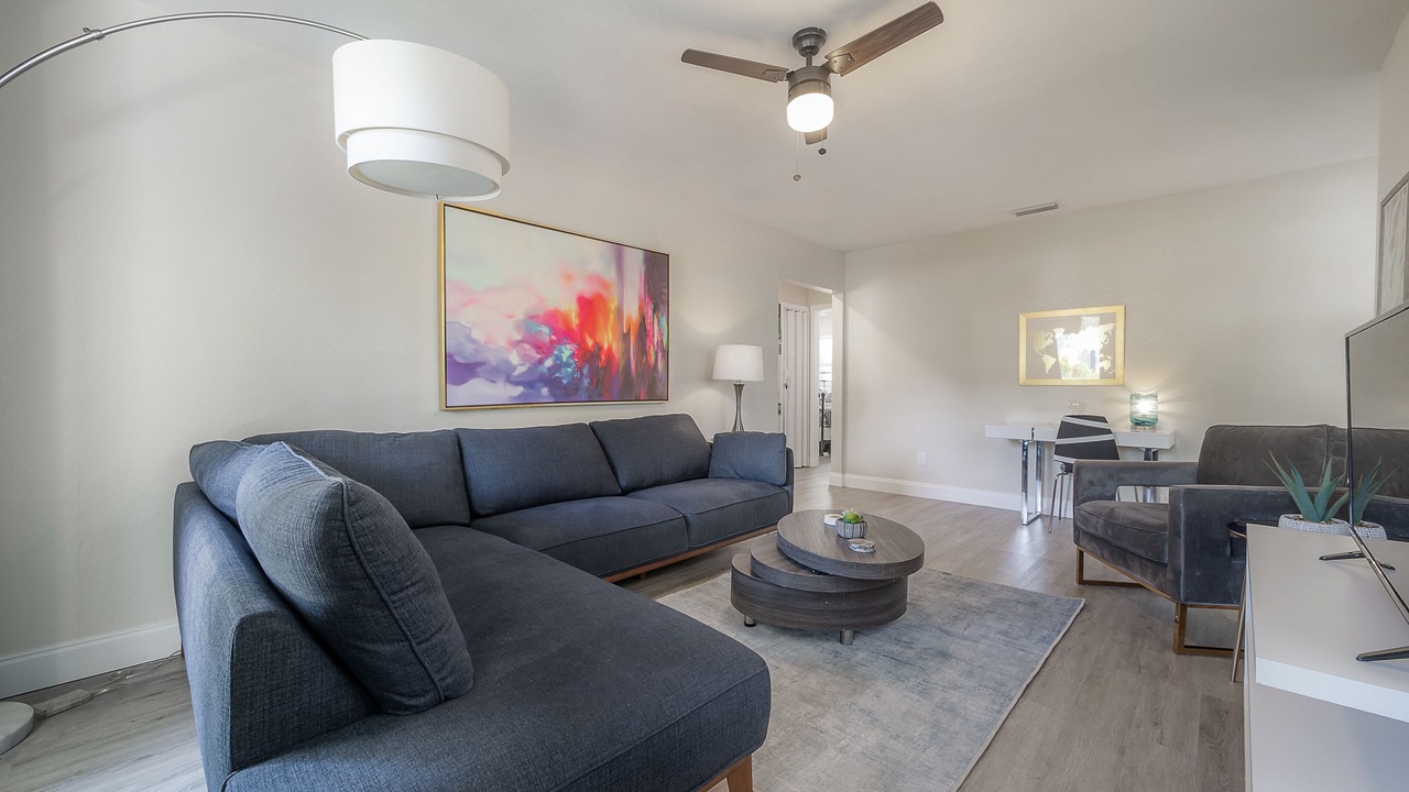 Photo of Livingroom in Temple Crest