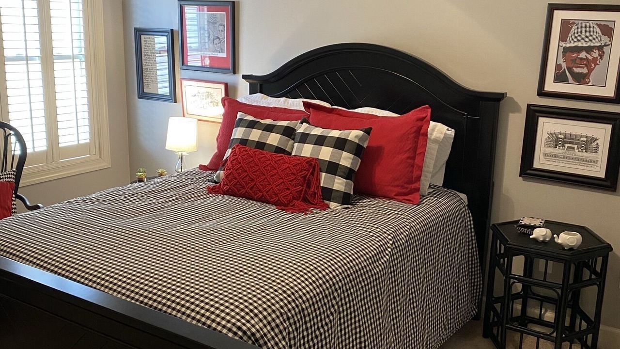 Photo of Bedroom in Tuscaloosa