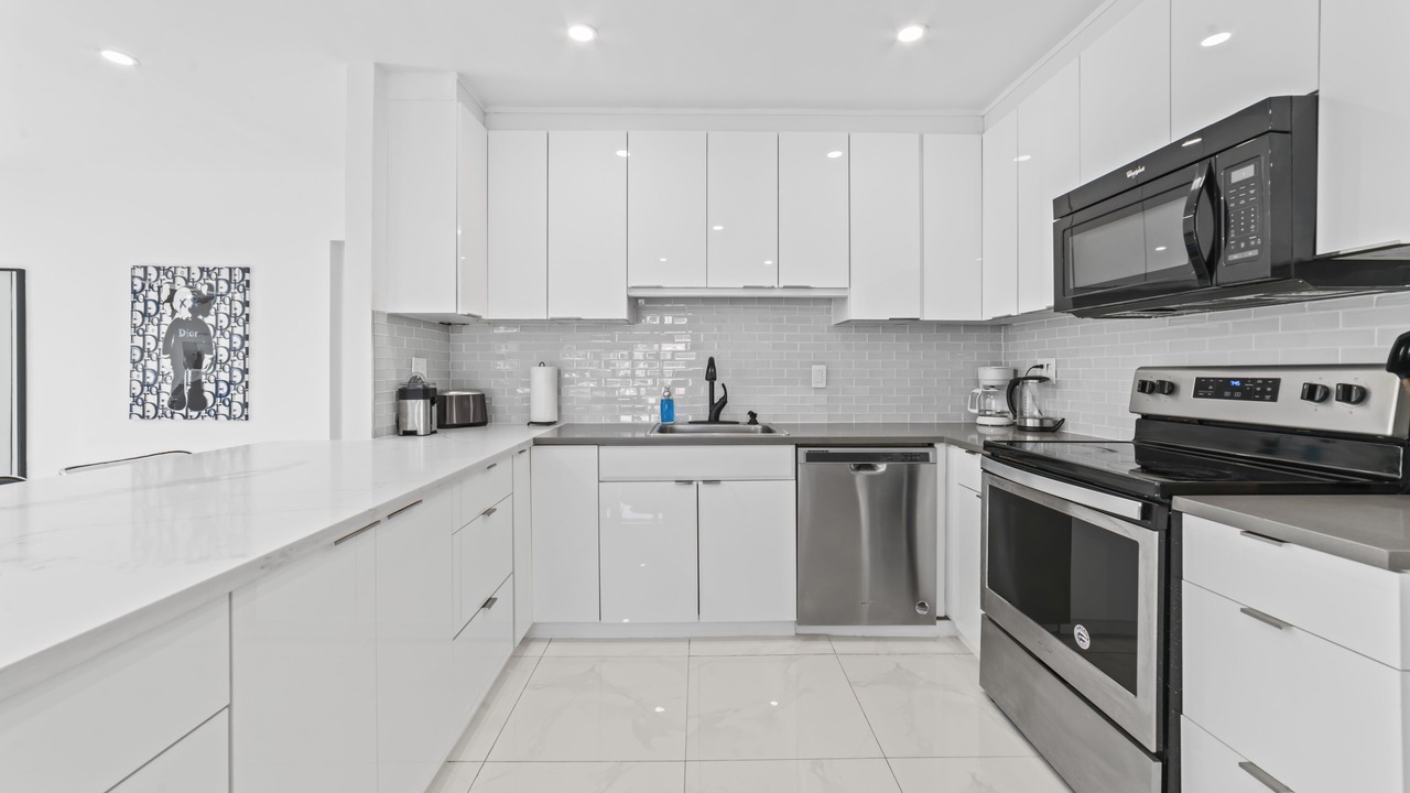 Photo of Kitchen in North Central Hollywood