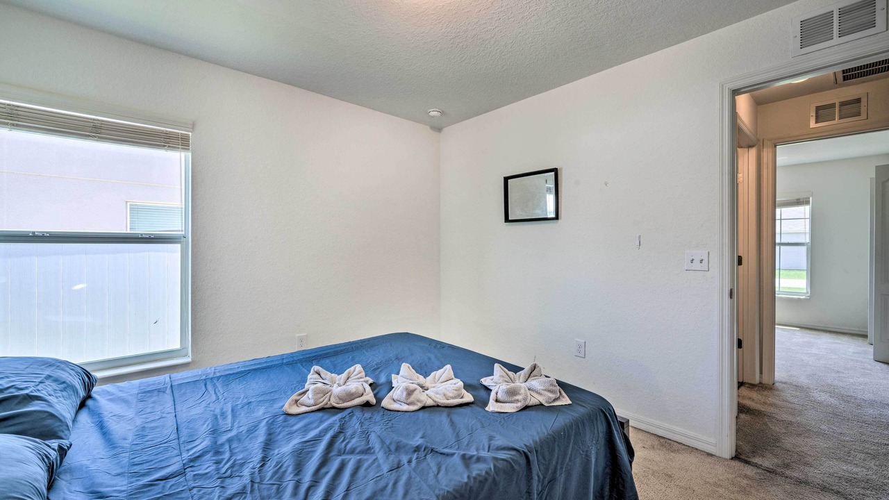 Photo of Bedroom in Cypress Gardens