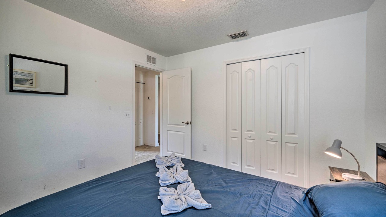 Photo of Bedroom in Cypress Gardens