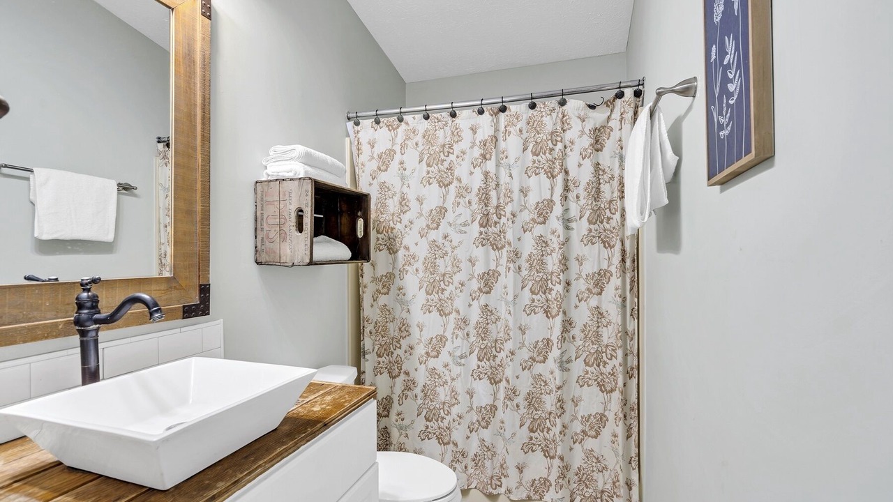 Photo of Bathroom in Holiday Beach