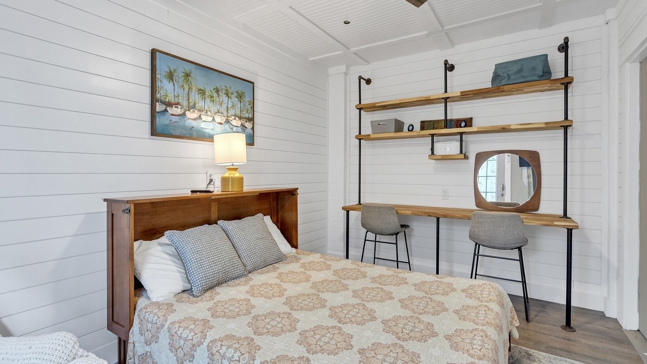 Photo of Bedroom in Holiday Beach