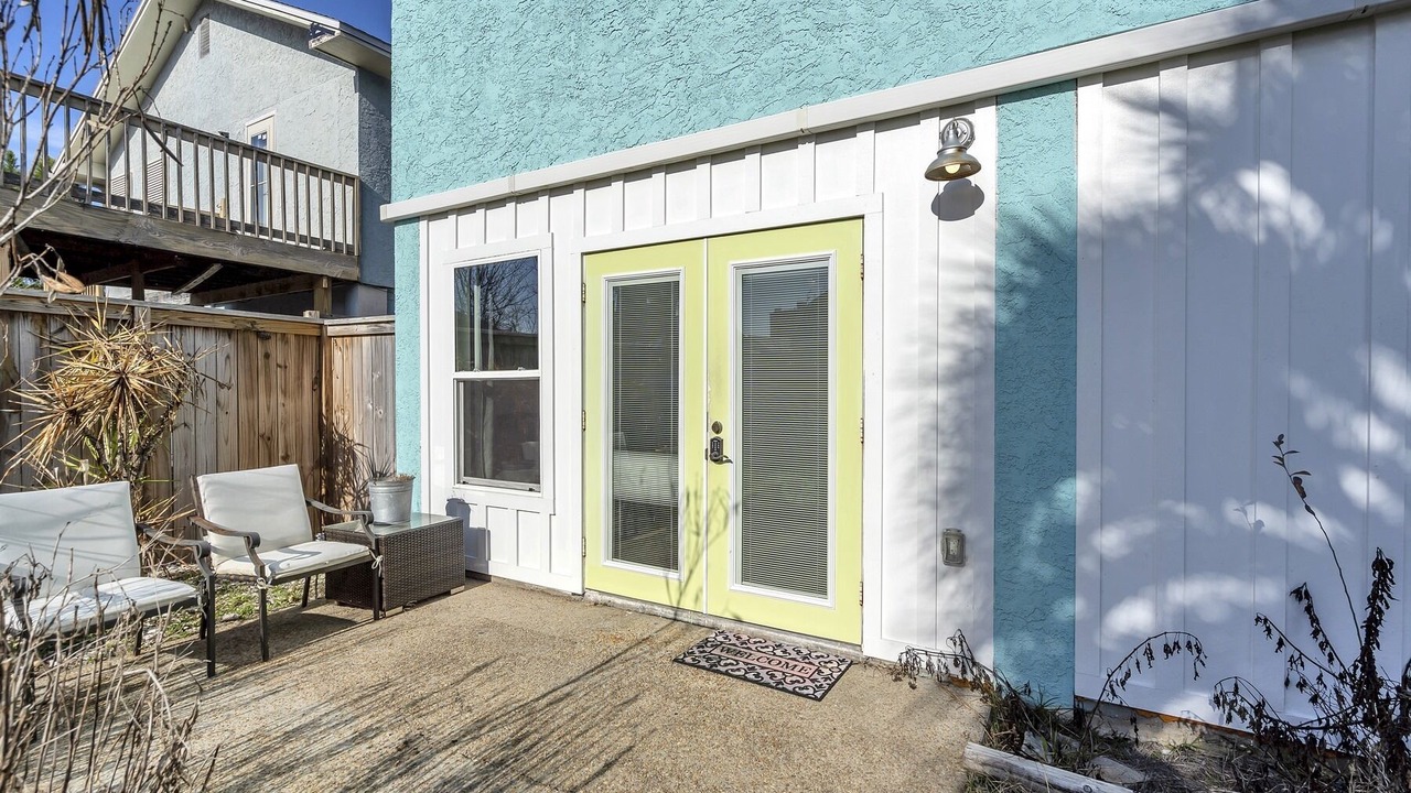 Photo of Patio Balcony in Holiday Beach