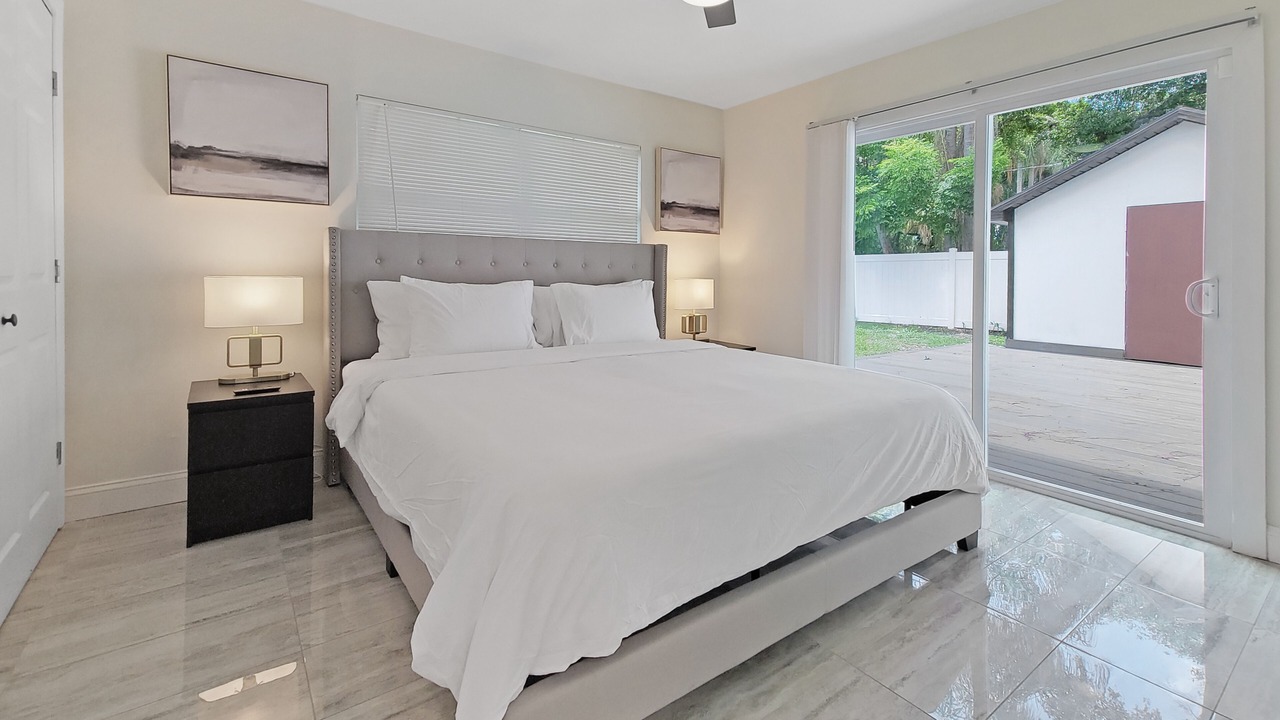 Photo of Bedroom in Bay Crest Park