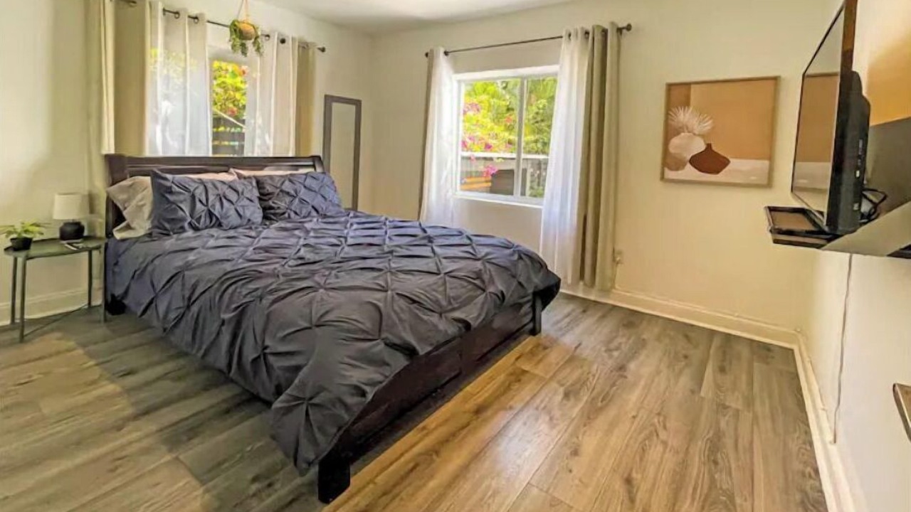 Photo of Bedroom in El Portal