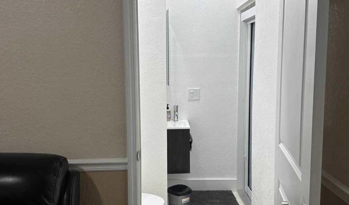 Photo of Bathroom in Miami Lakes