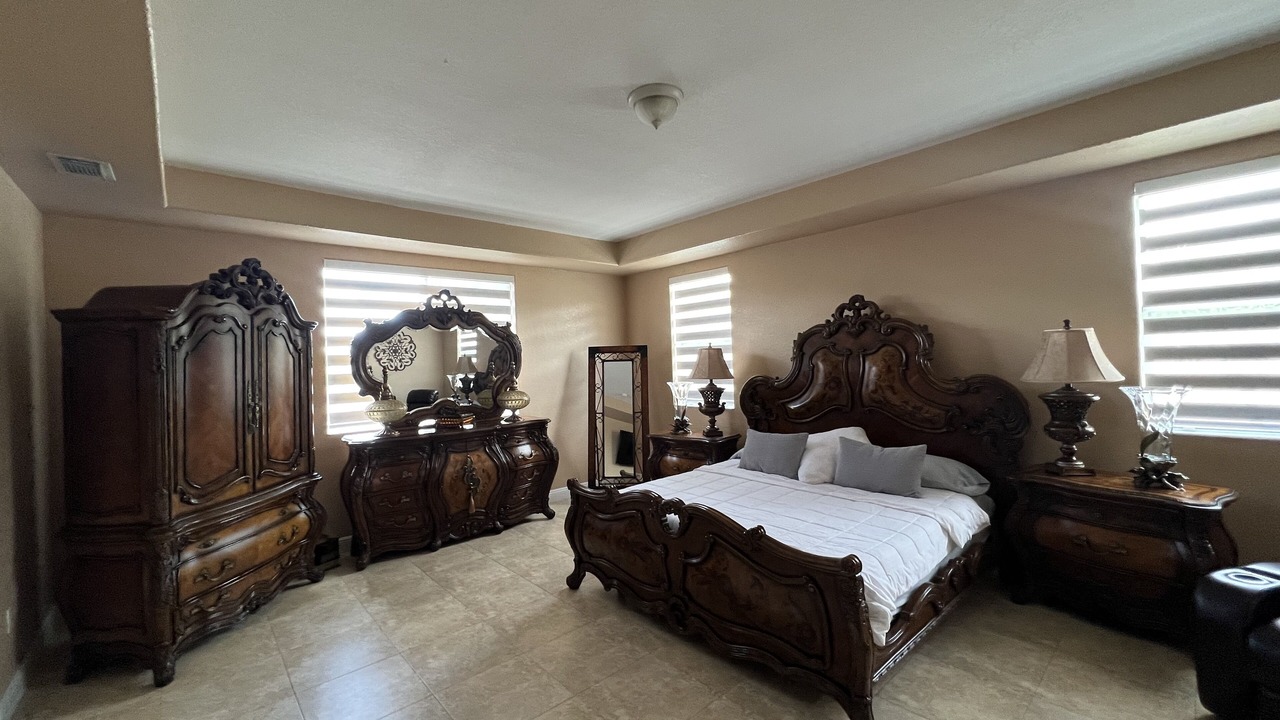 Photo of Bedroom in Miami Lakes