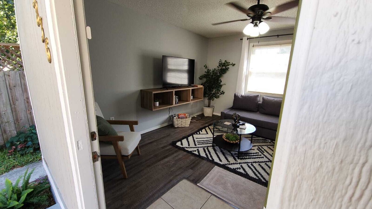 Photo of Livingroom in Avondale