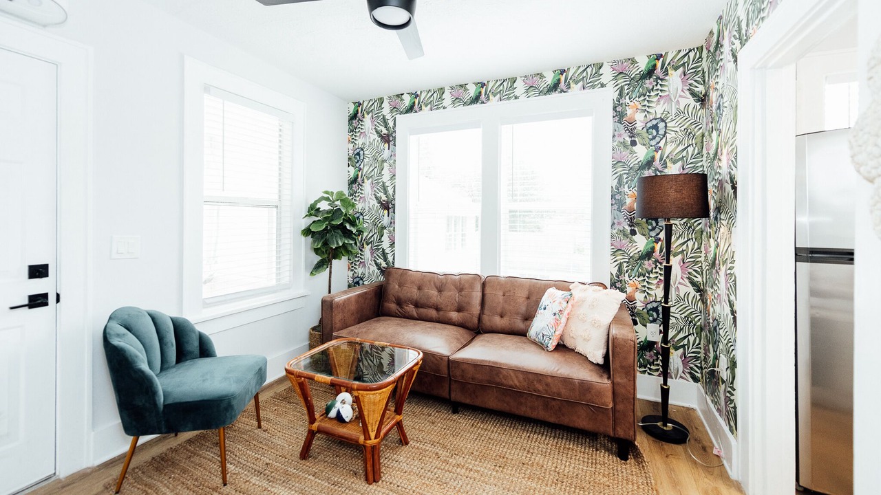 Photo of Livingroom in Crescent Lake