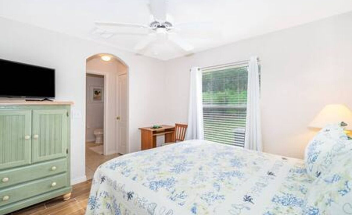 Photo of Bedroom in Tuscan Ridge