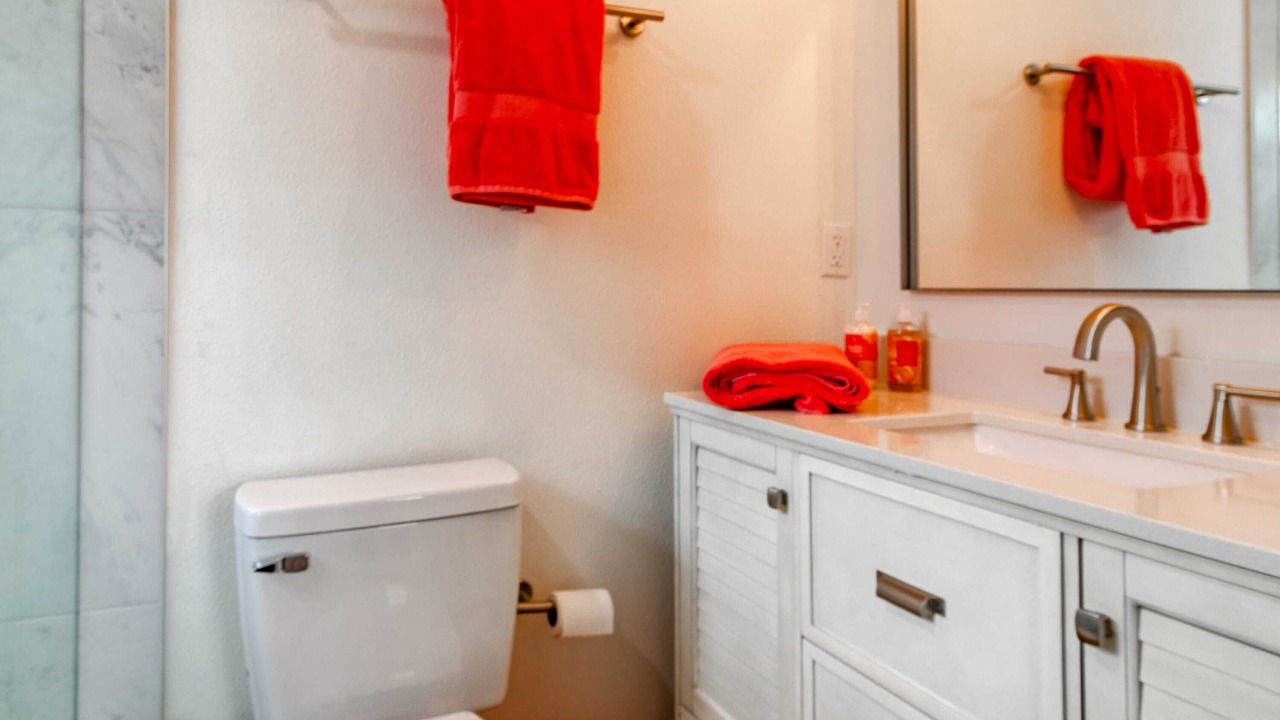Photo of Bathroom in Golden Beach Estates