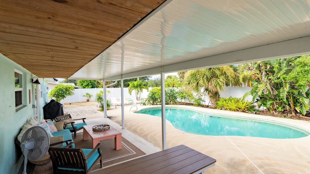 Photo of Outdoor in Golden Beach Estates
