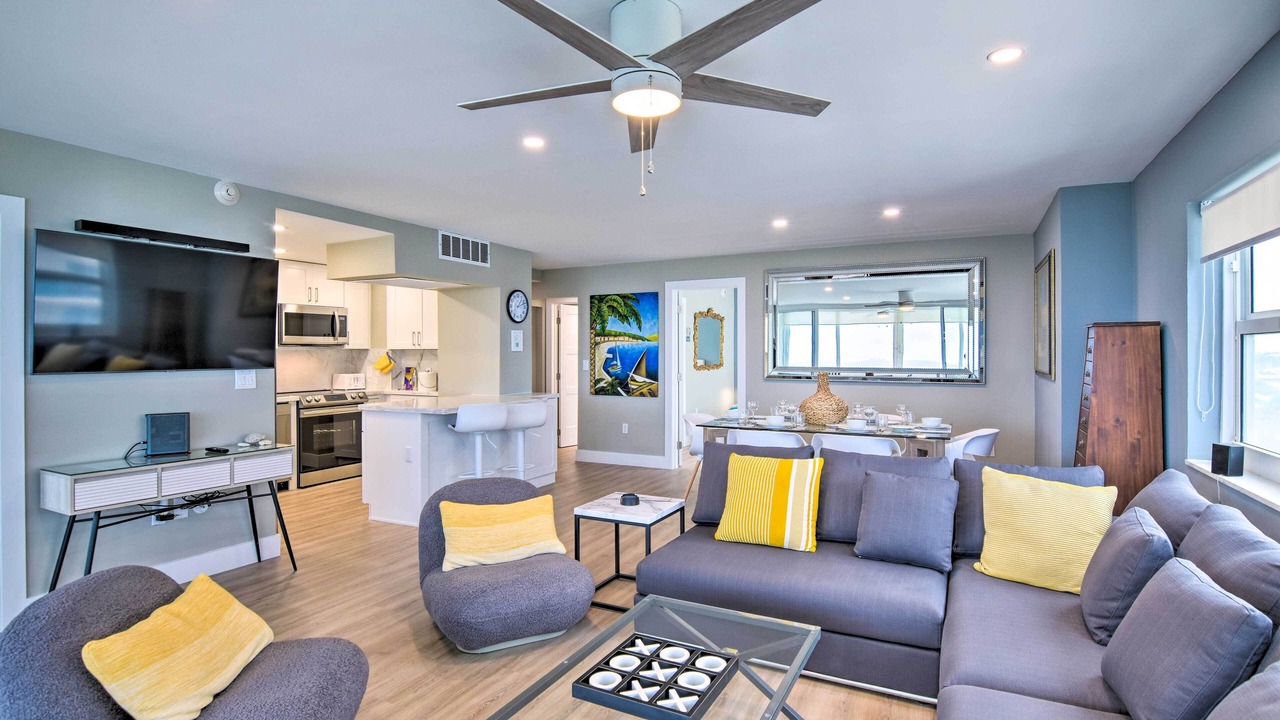 Photo of Livingroom in Galt Mile