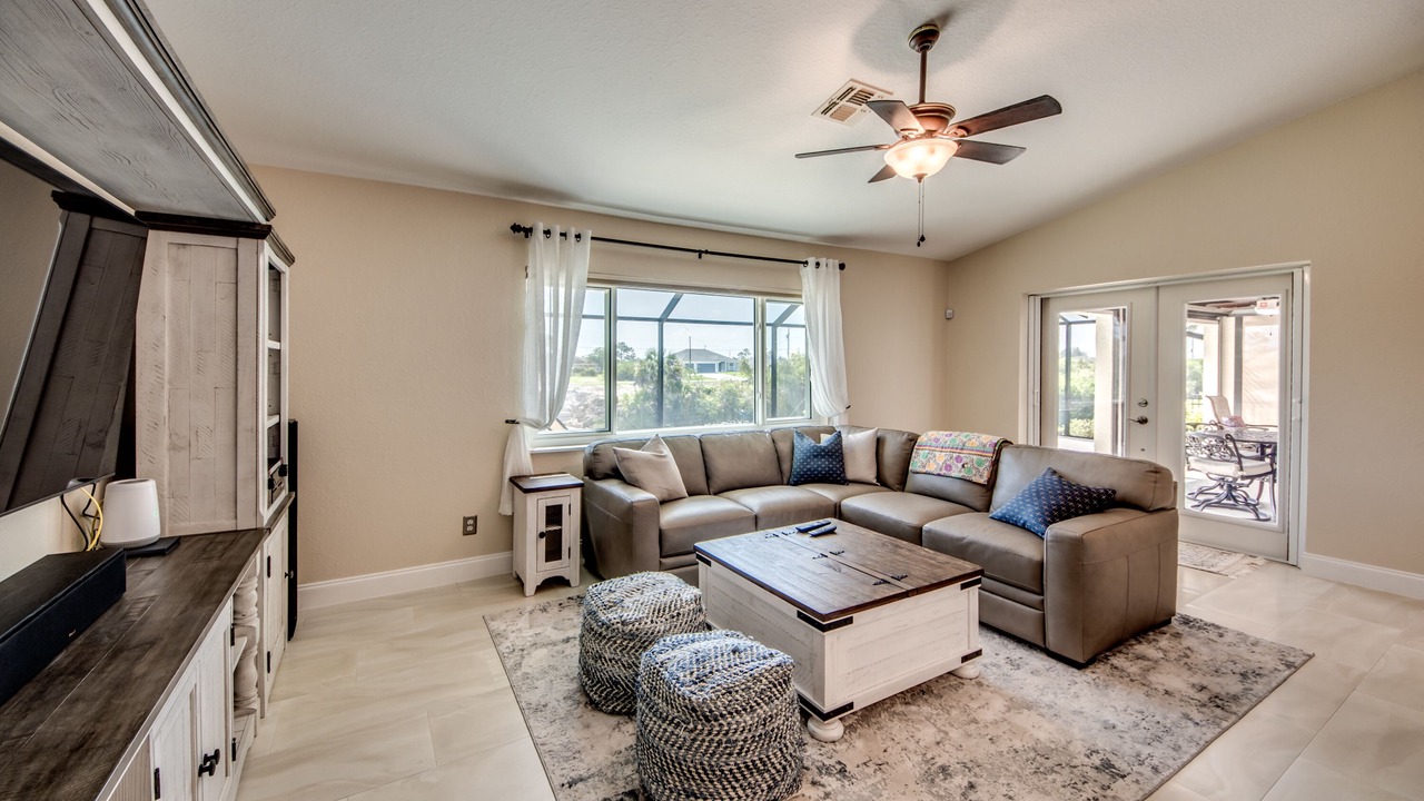Photo of Livingroom in Fort Myers