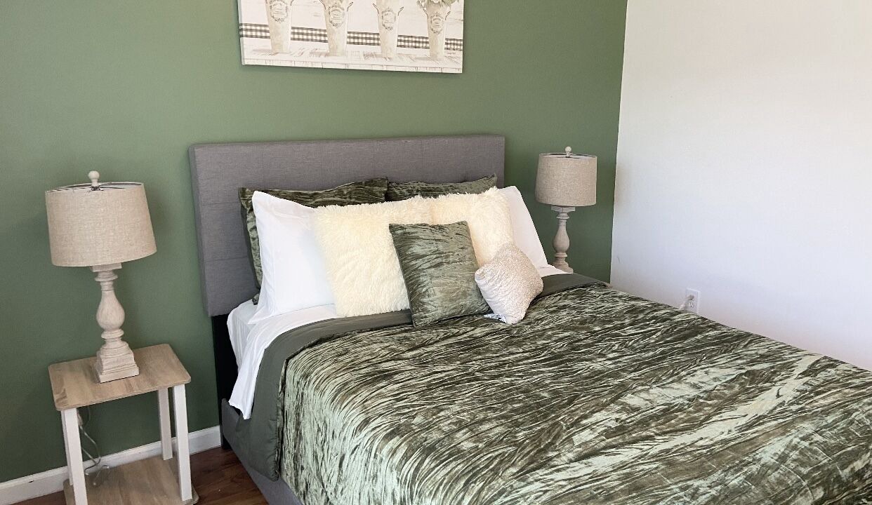 Photo of Bedroom in Pooler
