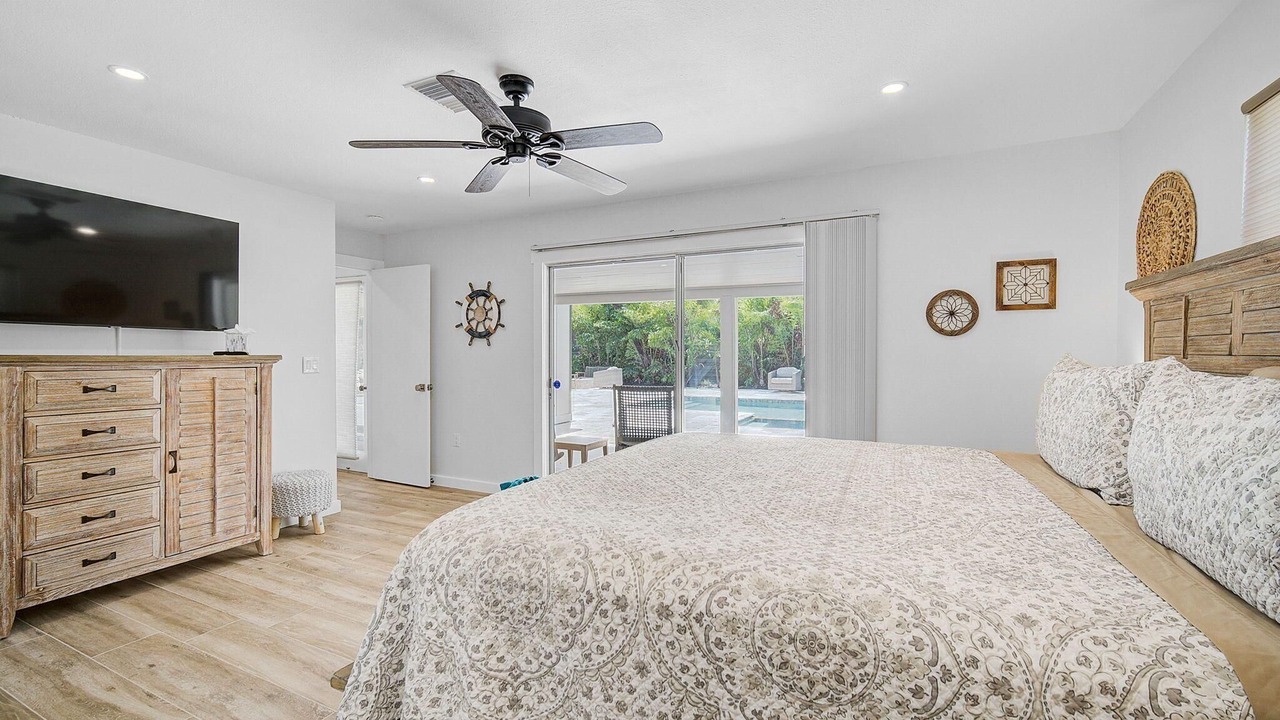 Photo of Bedroom in Bay Isle