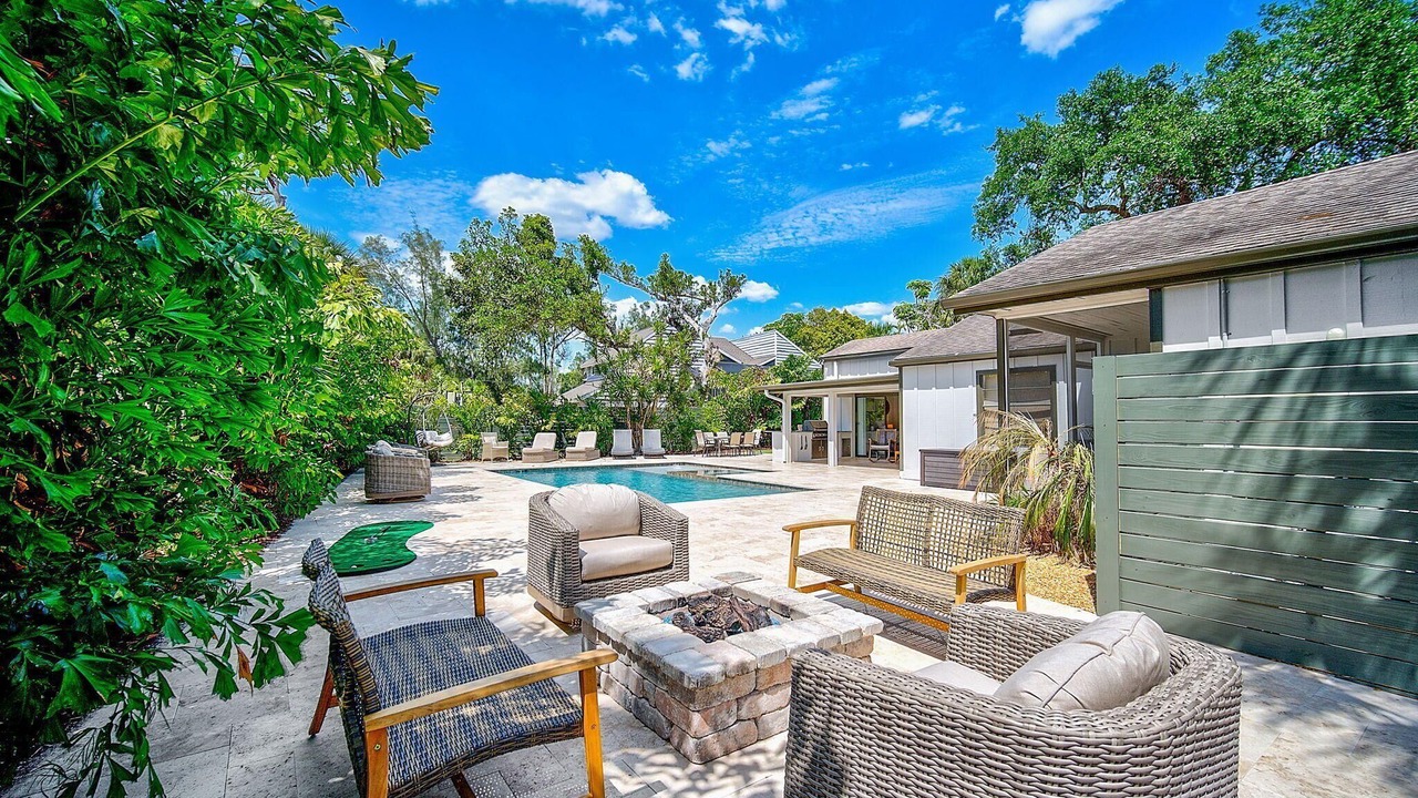 Photo of Outdoor in Bay Isle