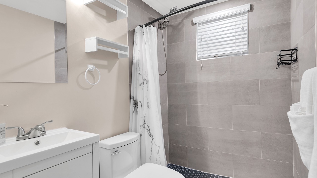 Photo of Bathroom in Mango Groves