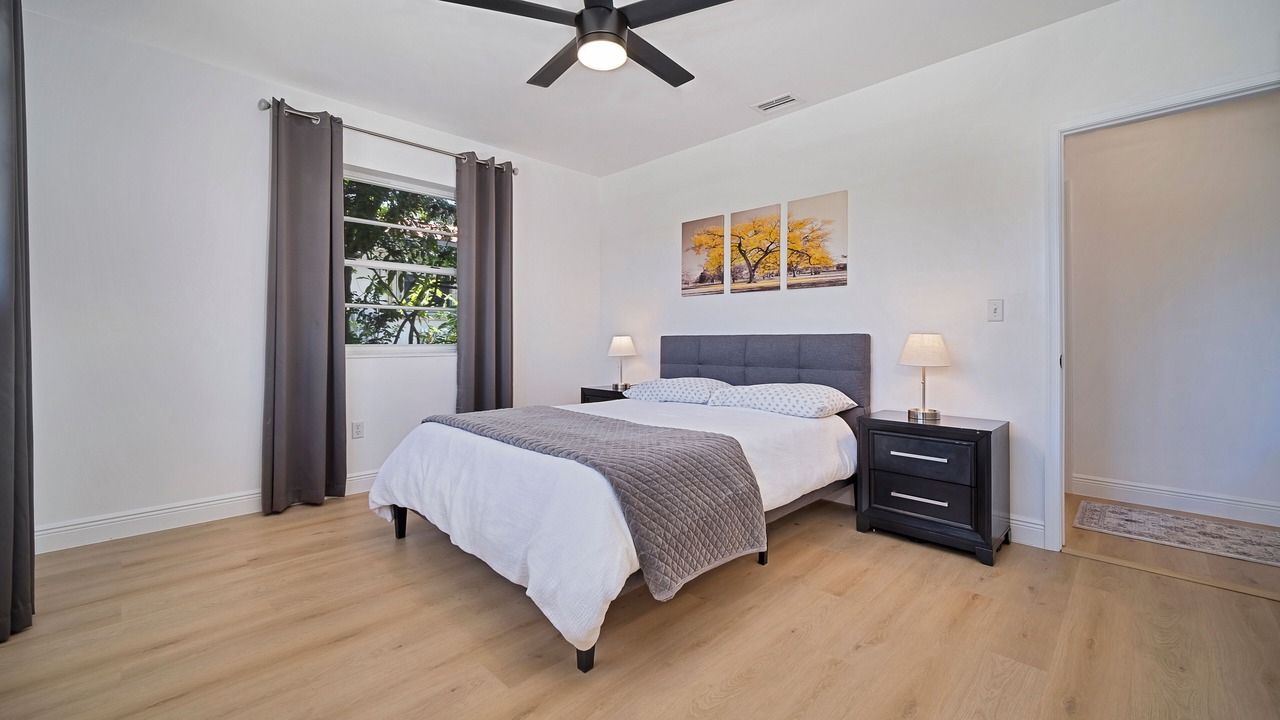 Photo of Bedroom in North Bay Village