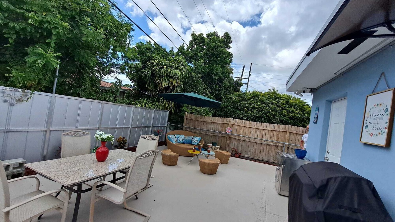 Photo of Outdoor in Flagami