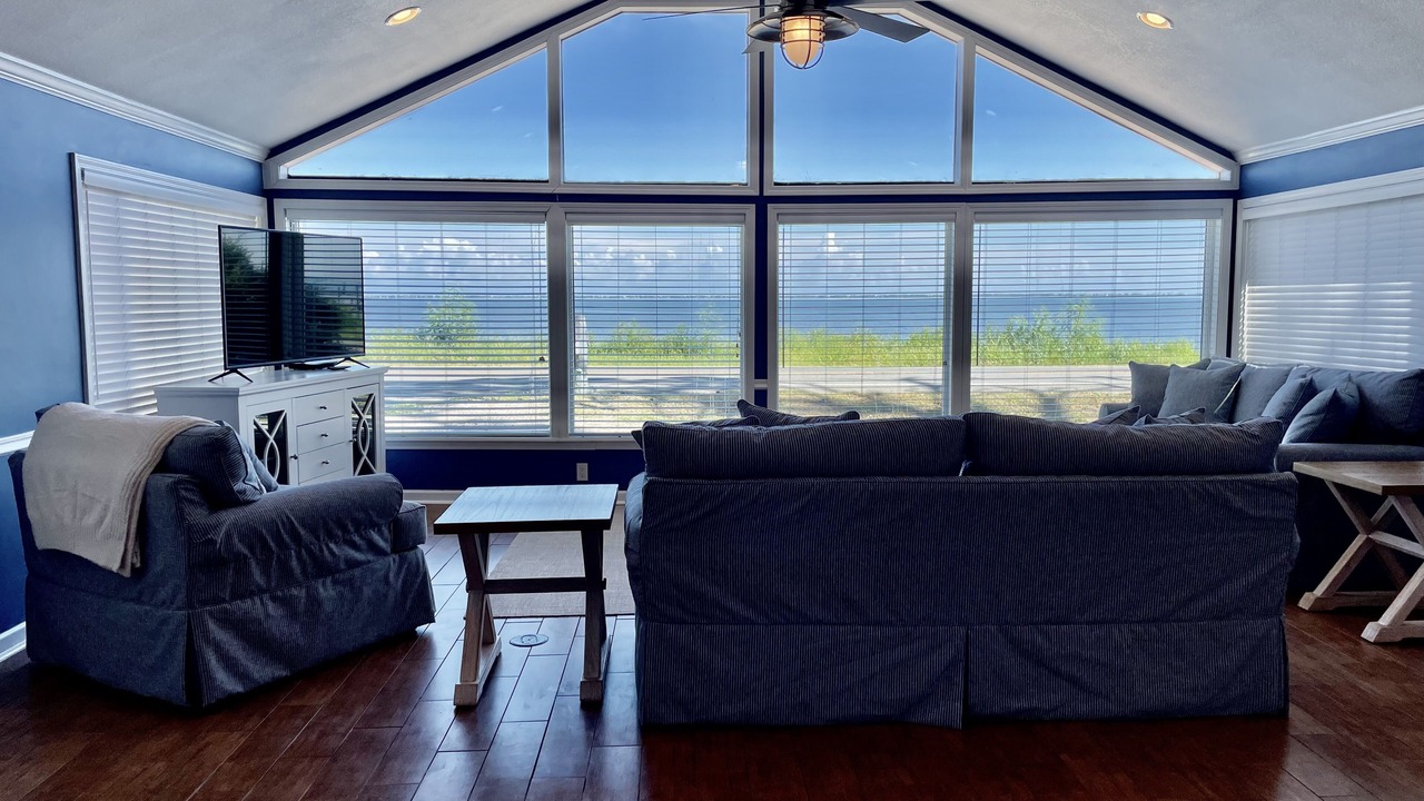 Photo of Livingroom in Eastpoint