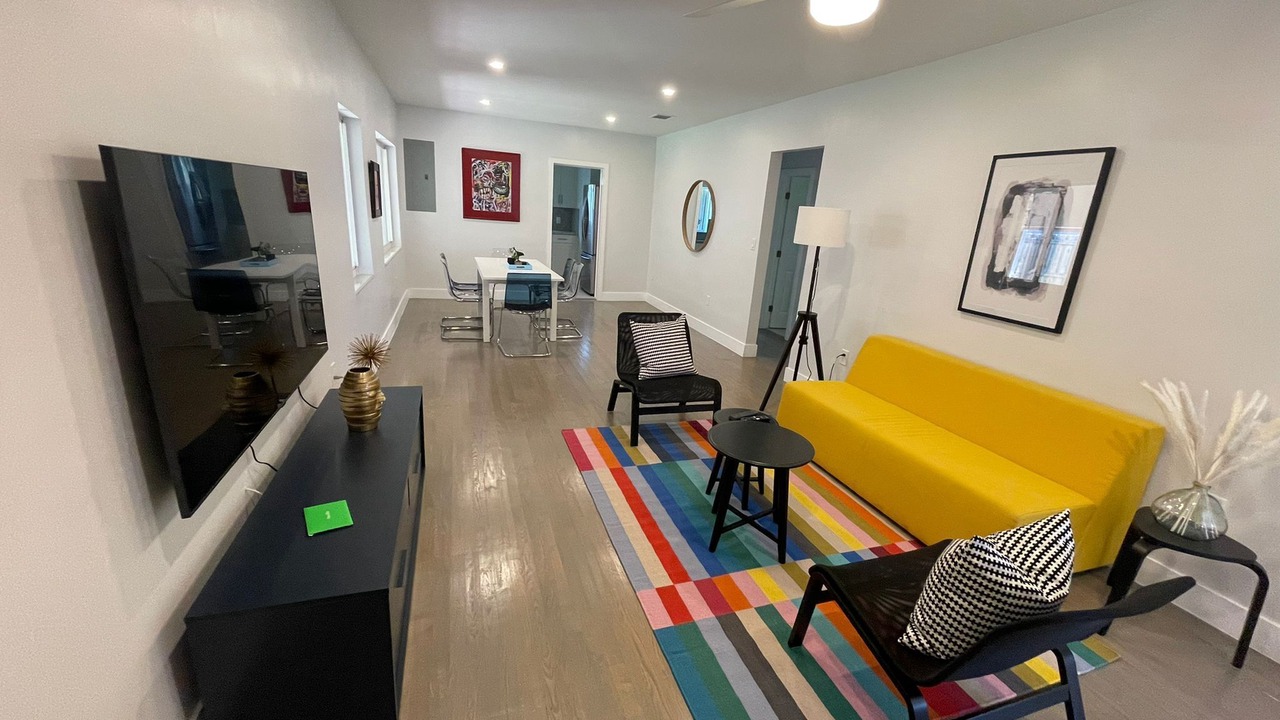 Photo of Livingroom in The Roads