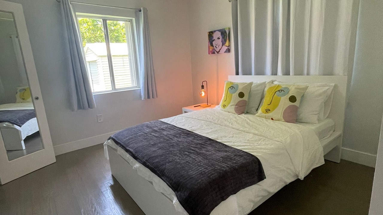 Photo of Bedroom in The Roads