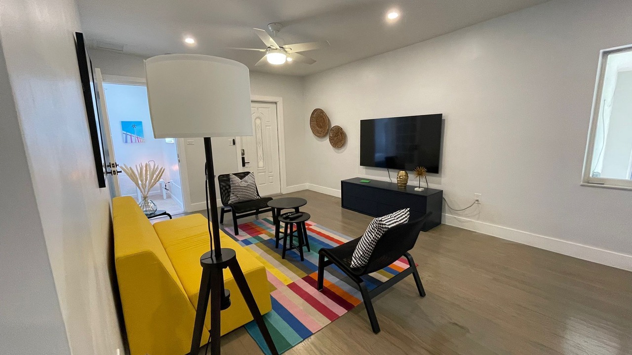 Photo of Livingroom in The Roads
