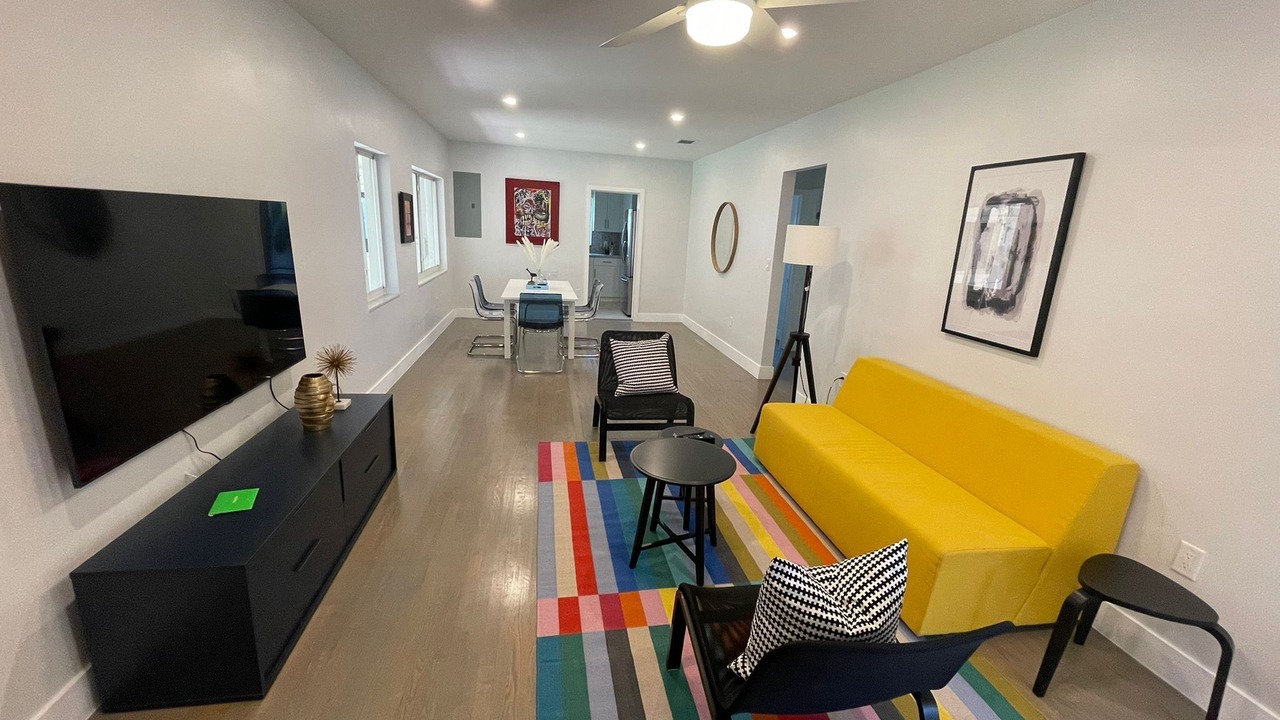 Photo of Livingroom in The Roads
