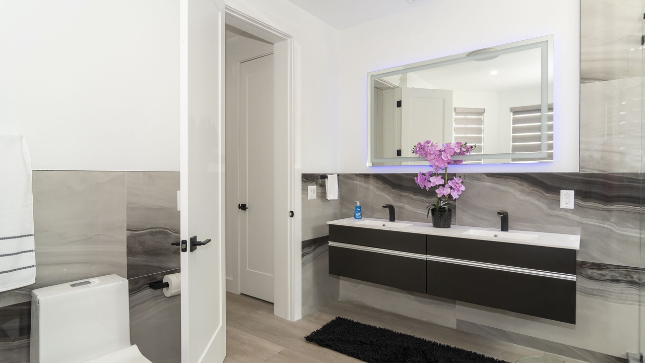 Photo of Bathroom in Cutler Bay