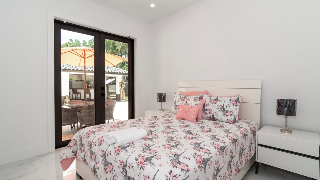 Photo of Bedroom in Cutler Bay