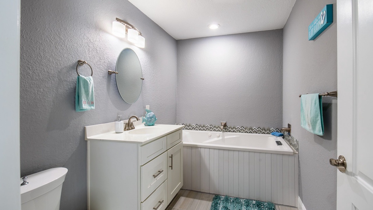 Photo of Bathroom in Roseland