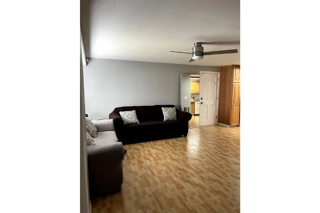Photo of Livingroom in Pinecrest West Park