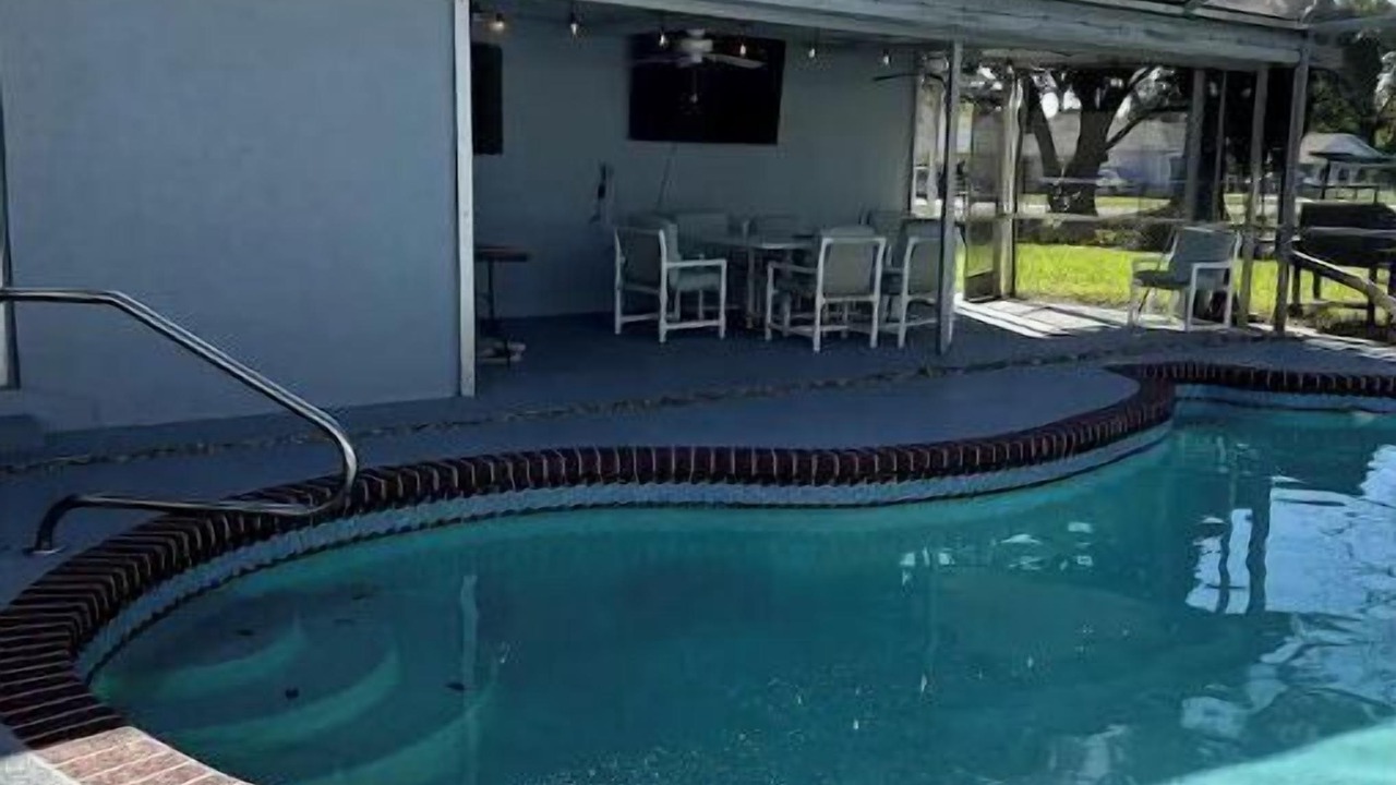 Photo of Outdoor in Pinecrest West Park