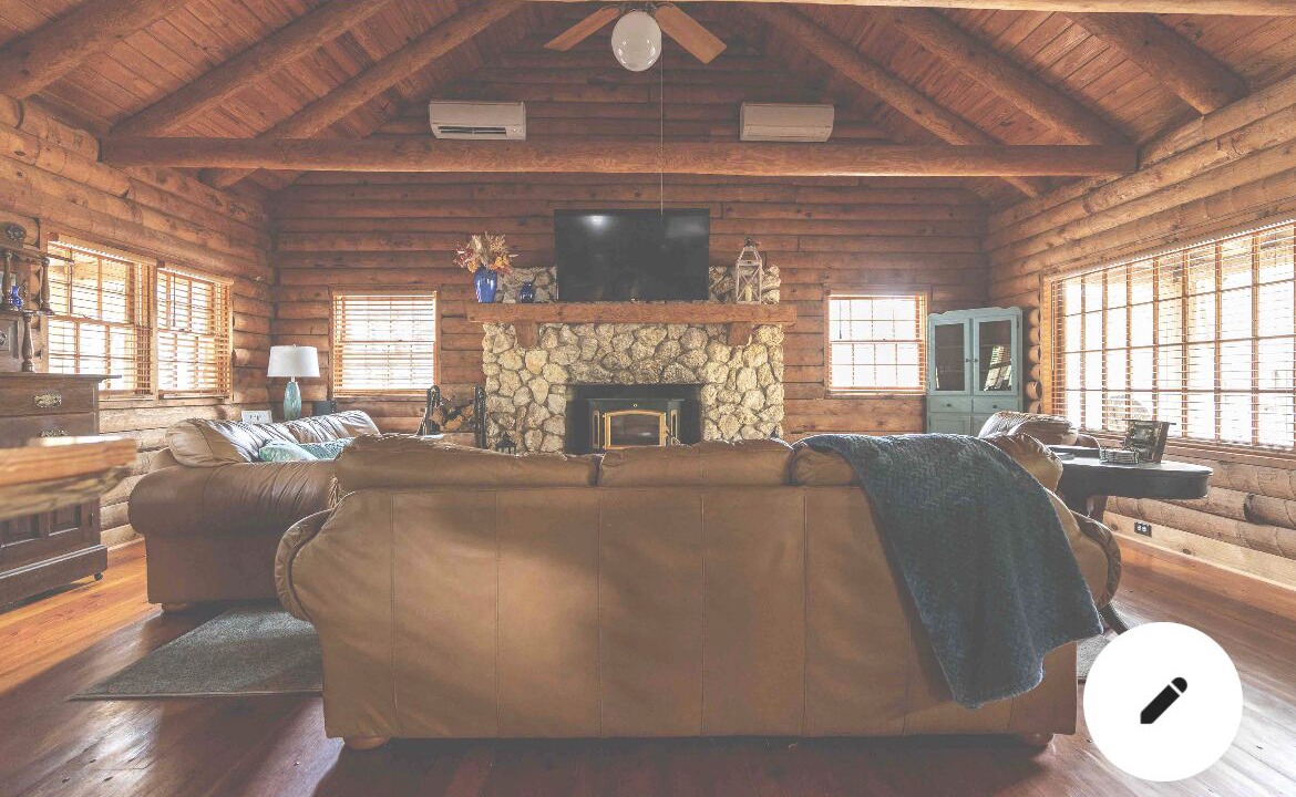 Photo of Livingroom in Panacea