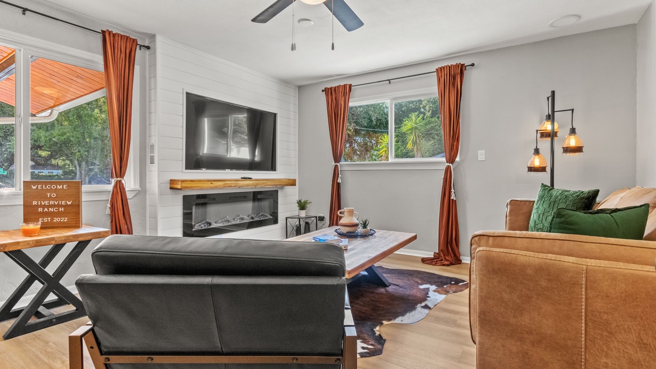 Photo of Livingroom in Riverview