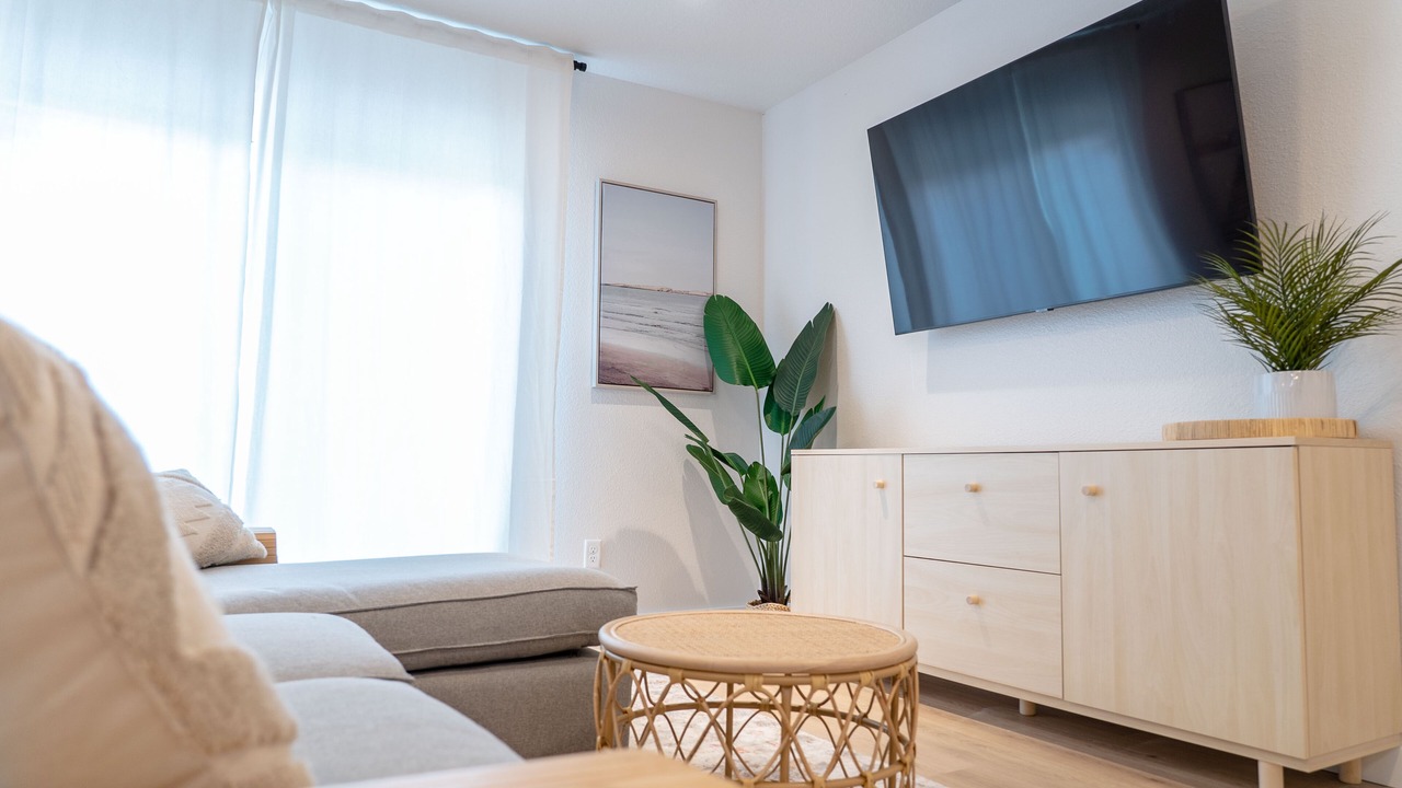 Photo of Livingroom in Northside