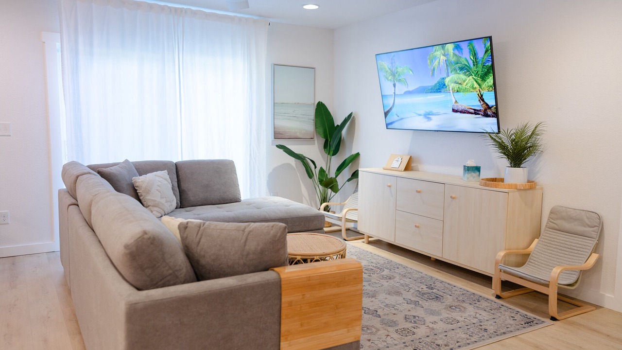 Photo of Livingroom in Northside