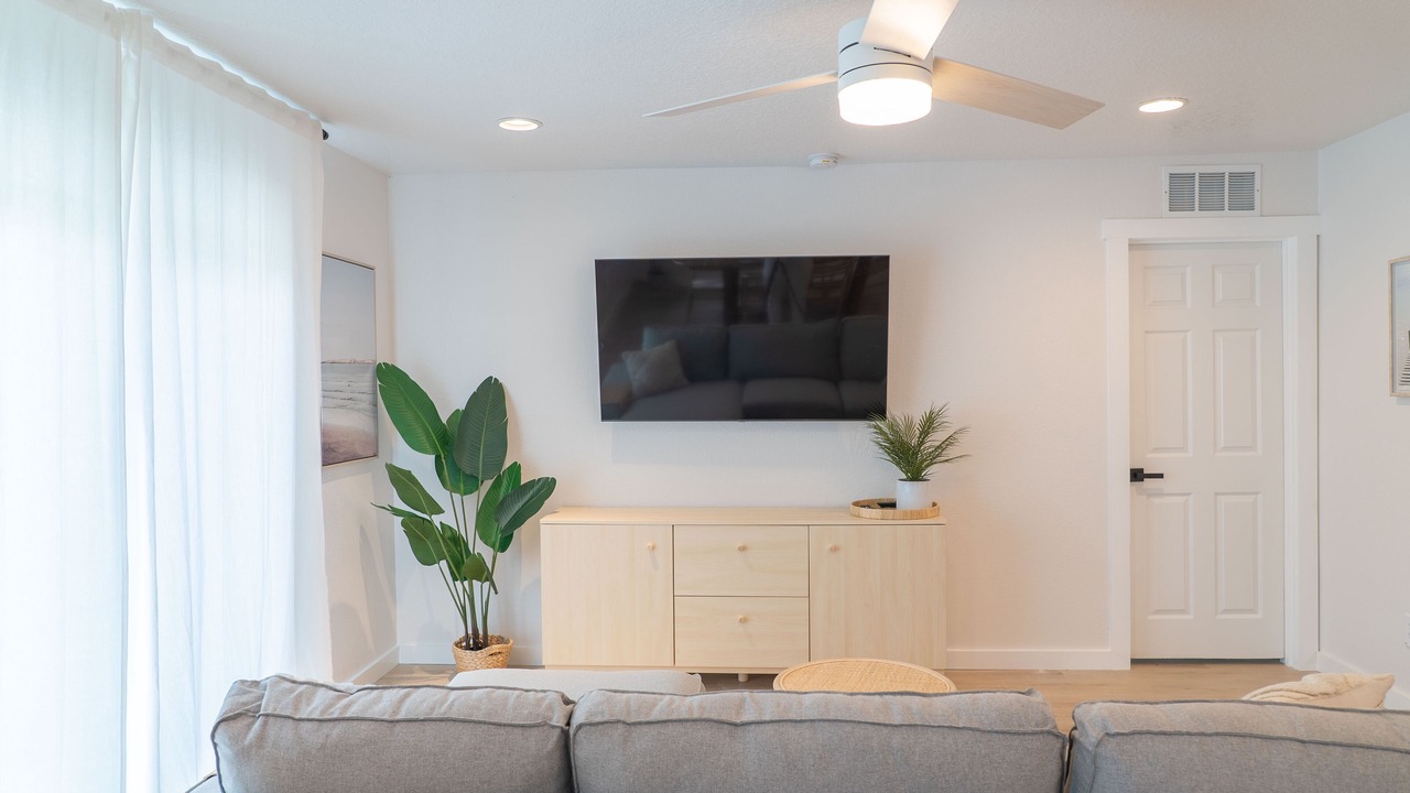 Photo of Livingroom in Northside