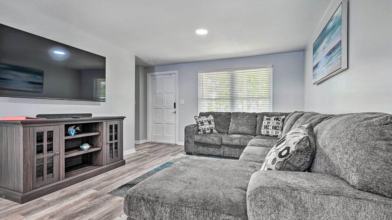 Photo of Bedroom in Seffner Community Alliance