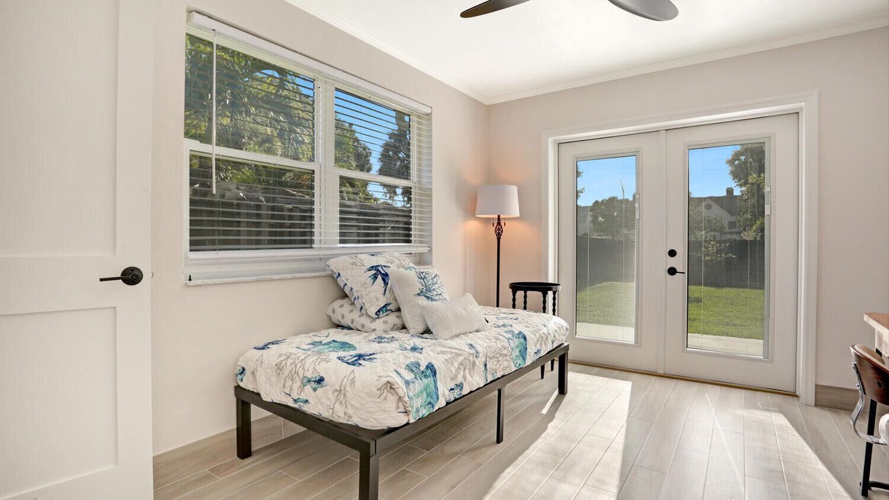 Photo of Bedroom in Lake Park
