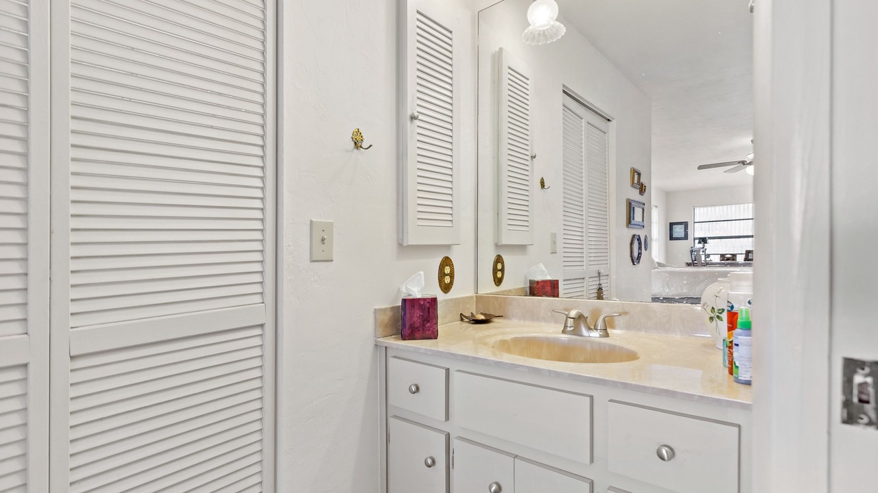 Photo of Bathroom in Vanderbilt Conners