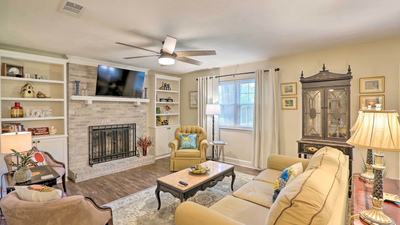 Photo of Bedroom in Tallahassee