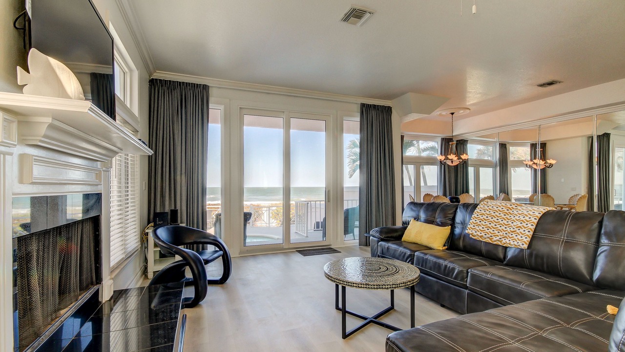 Photo of Livingroom in Belleair Beach