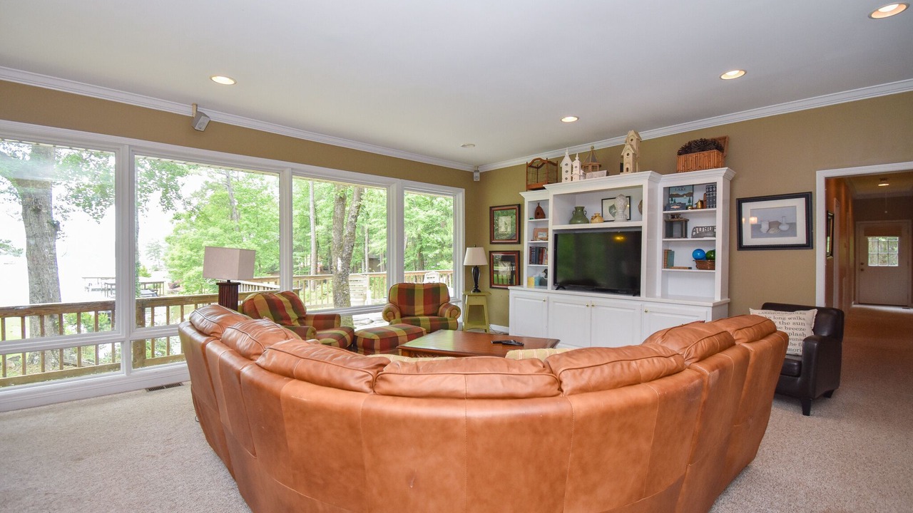 Photo of Livingroom in Alexander City