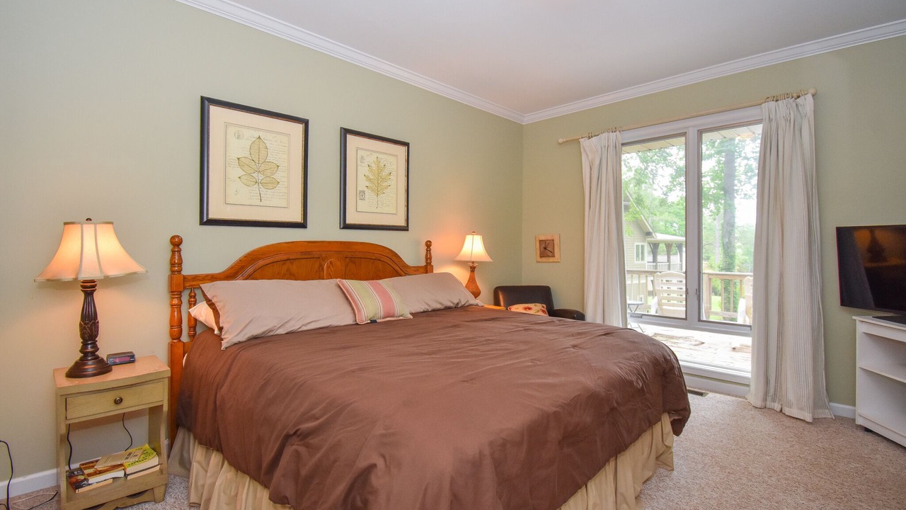 Photo of Bedroom in Alexander City