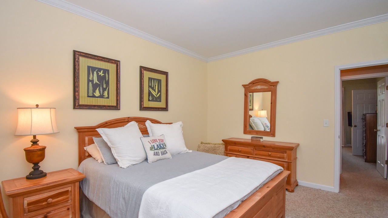 Photo of Bedroom in Alexander City